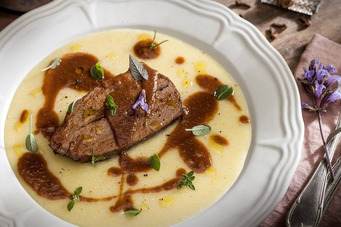 Brasato alla meneghina