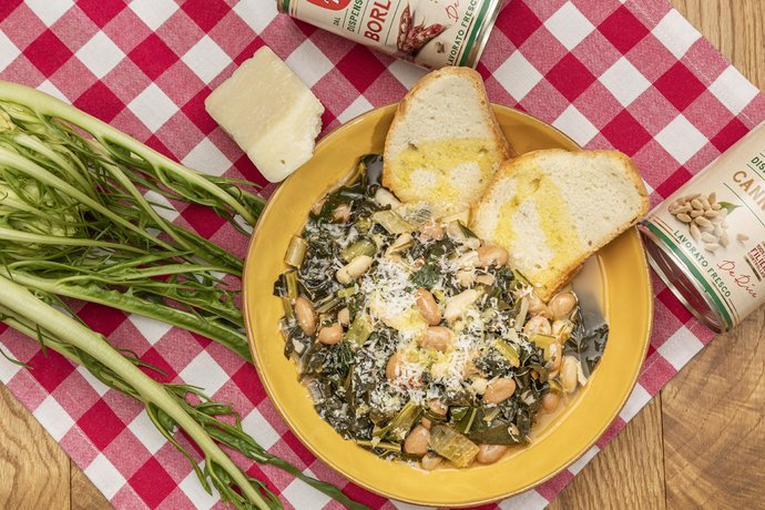 Minestra con il pane sotto