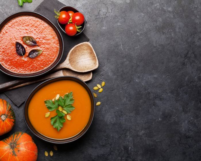 Herbst in grüner Variante: Tomaten und saisonales Gemüse in der vegetarischen Küche