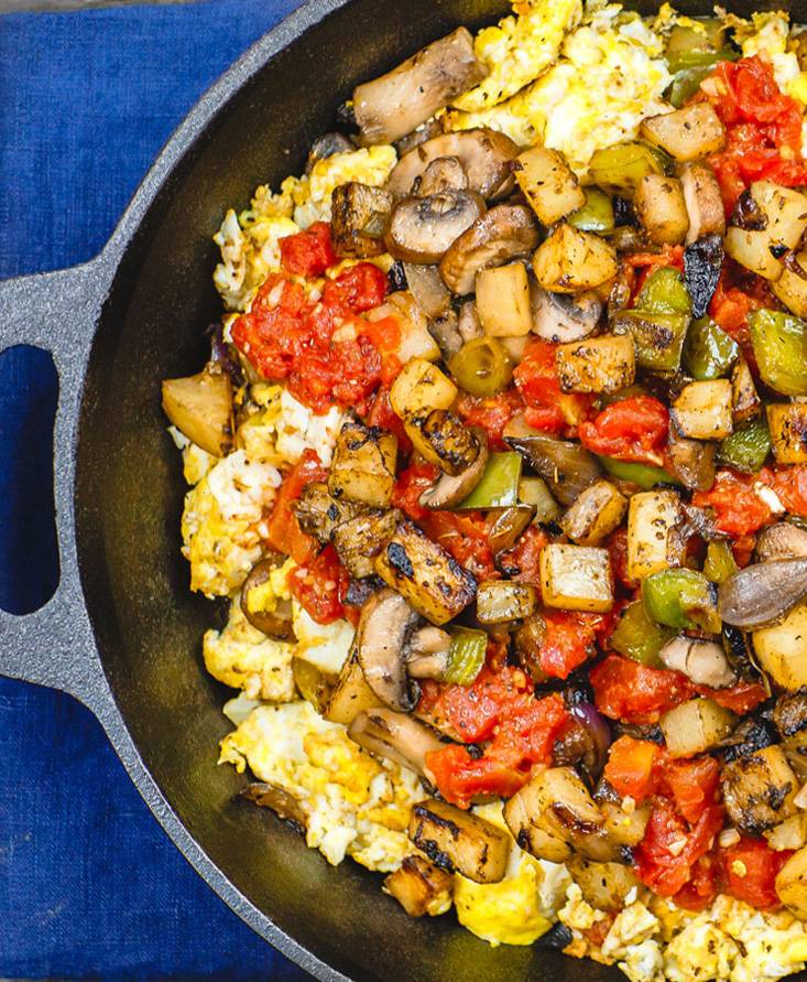 Breakfast Skillet with Potatoes and Mushrooms