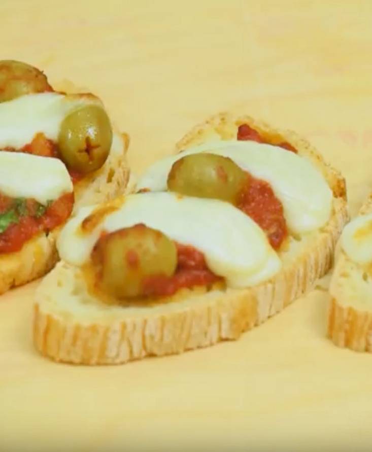 Bruschetta pomodoro e acciughe