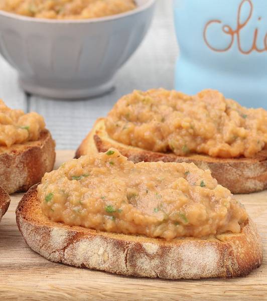 Bruschette con crema di melanzana