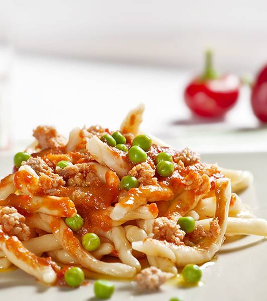 Cavatieddi al Sugo di salsiccia e piselli