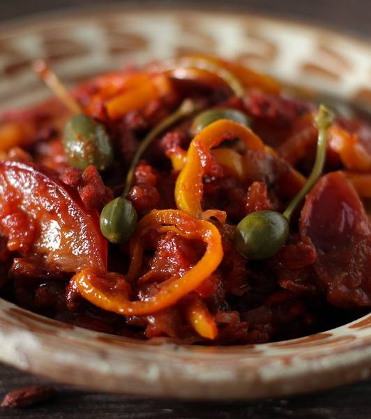 Tomato, plum and peppers Chutney