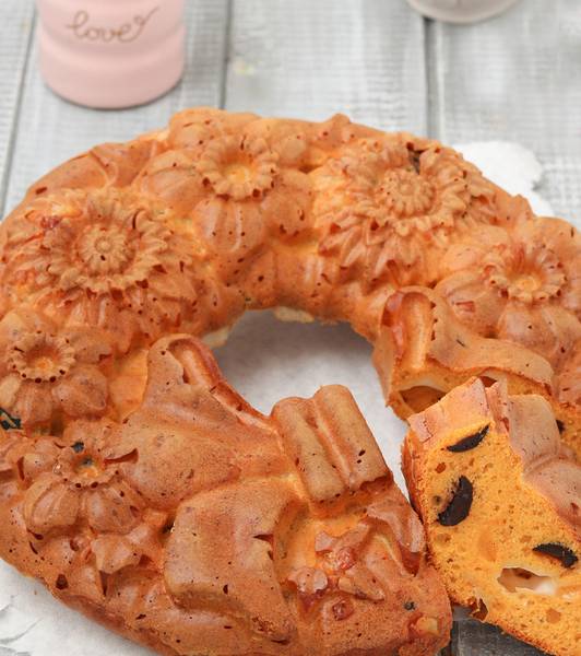 Ciambella salata alla mediterranea