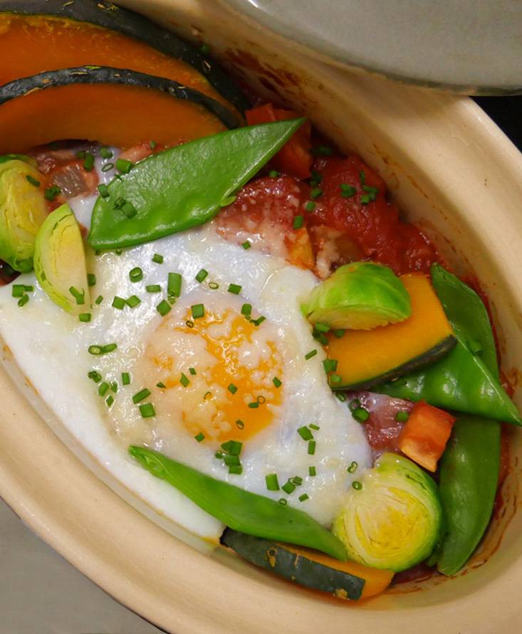 卵、カボチャとミニキャベツのココット