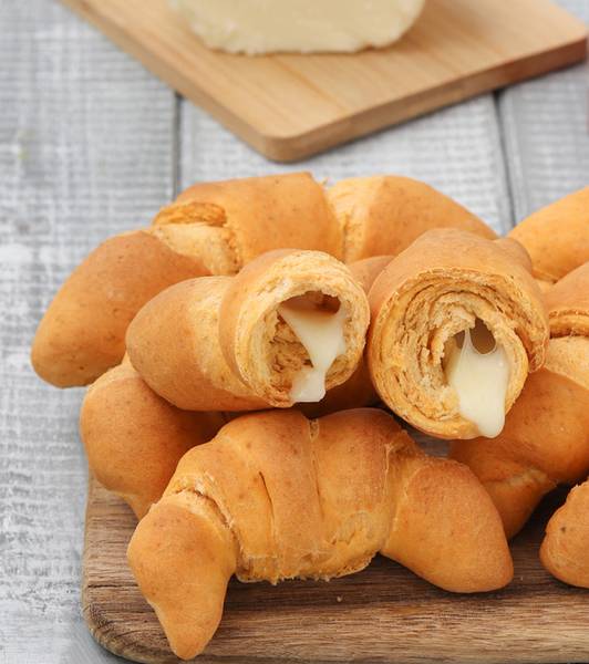 Cornetti salati al pomodoro