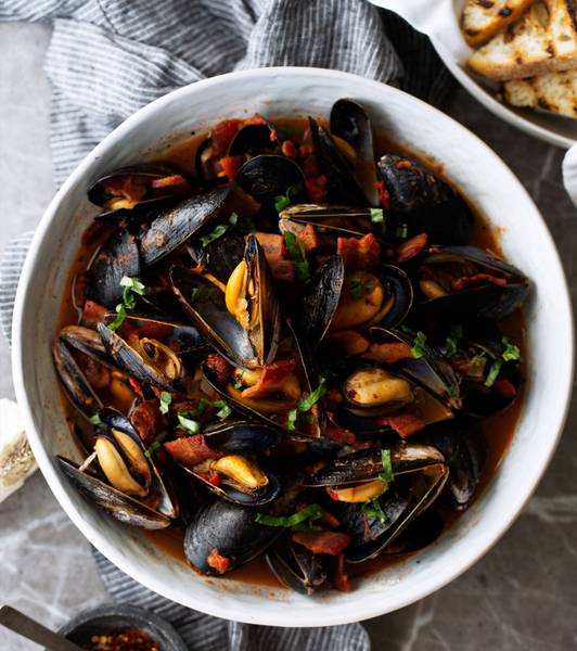 Mussels in Tomato Broth with Bacon