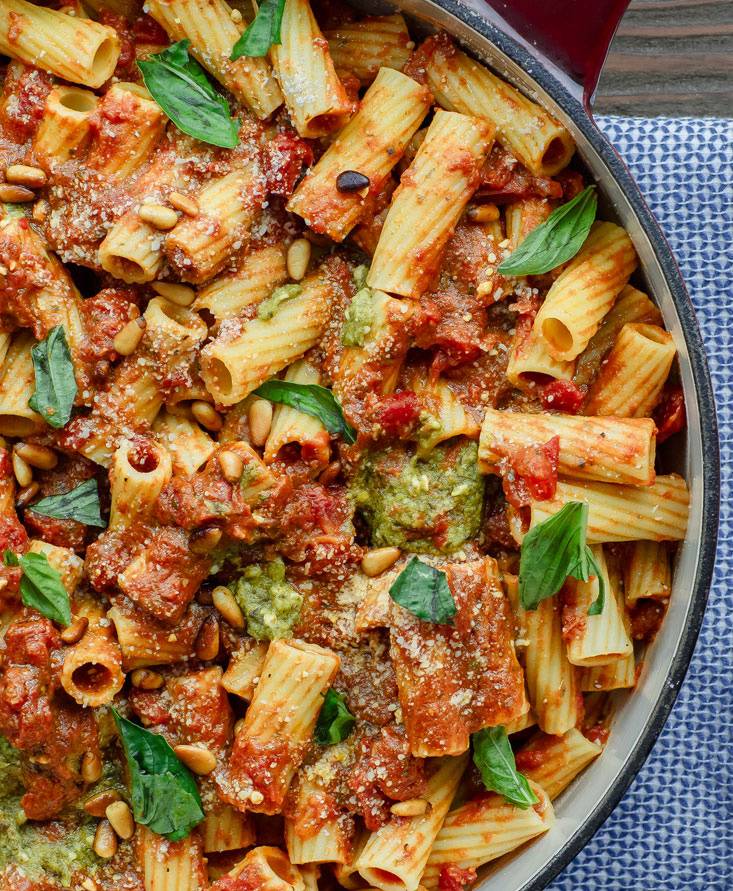 Easy Rigatoni with Tomato Pesto Sauce