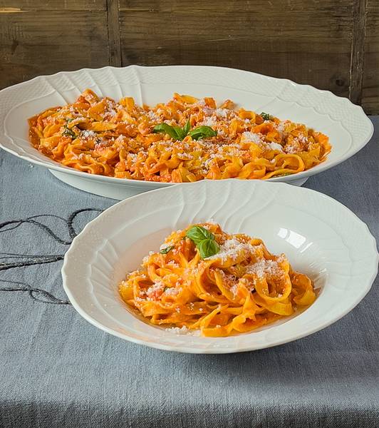 Fettuccine all’uovo al pomodoro e mascarpone