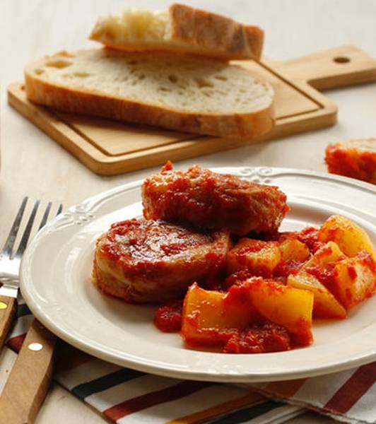 Filetto di maiale con paprika bacon e pomodoro