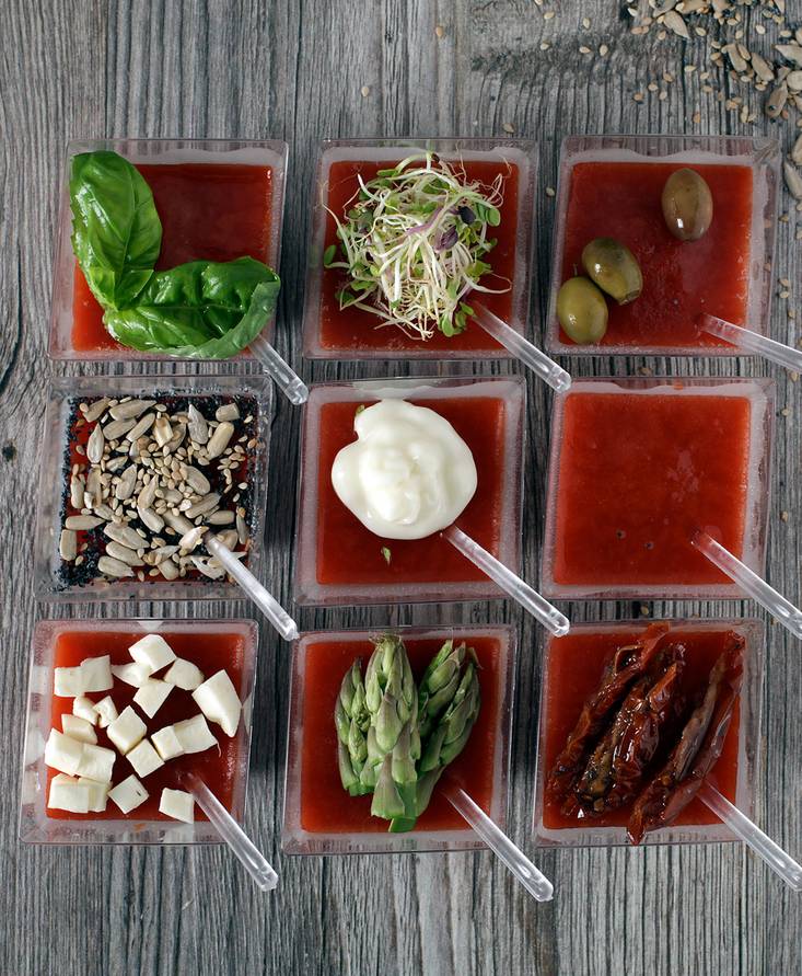 Finger food con crema di pomodoro