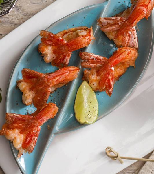 PRAWNS IN TOMATO BATTER WITH SPICY KETCHUP AND L+ TOMATO SAUCE