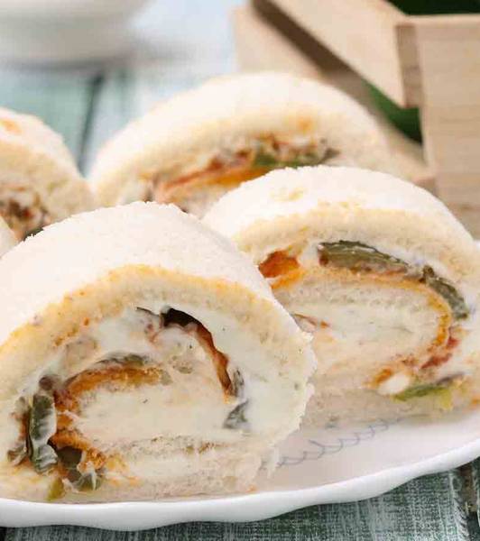 Involtini di di peperoni e gorgonzola