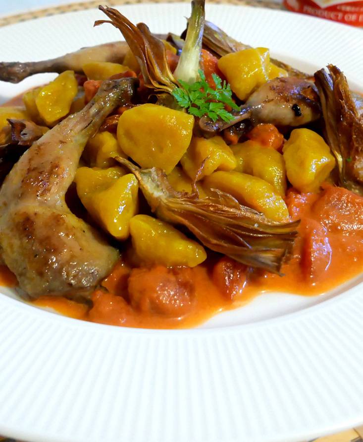 カボチャのニョッキ、うずらのソテーとカルチョフィのフライを添えて