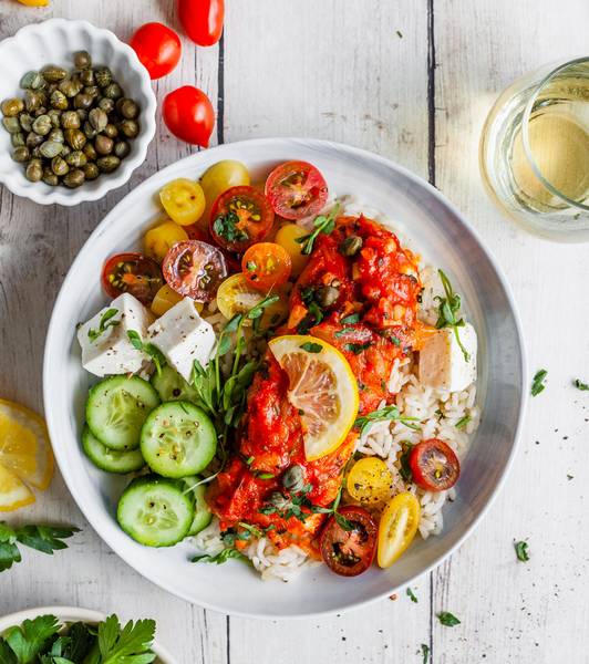Greek-style Baked Fish with Tomatoes and Onions (Bourdeto)