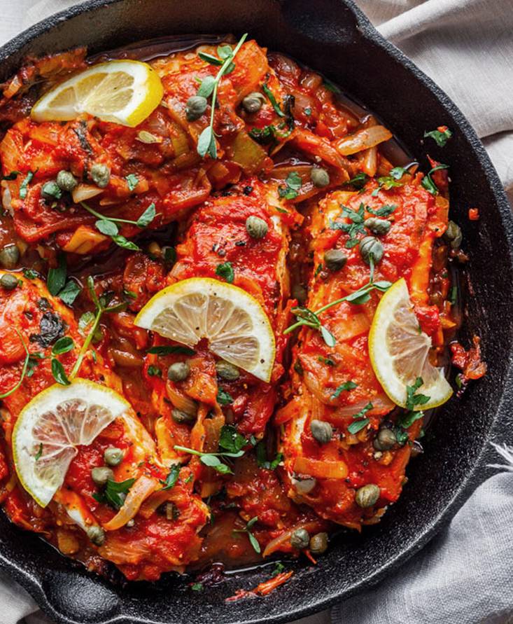 Greek-style Baked Fish with Tomatoes and Onions (Bourdeto)