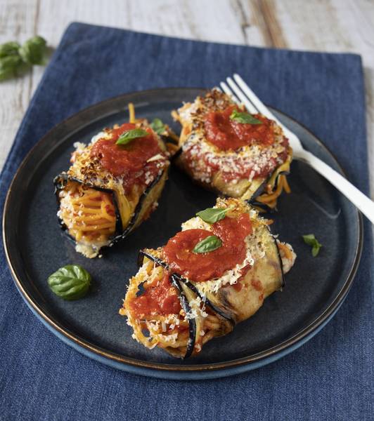 Involtini di melanzane ripieni di spaghetti