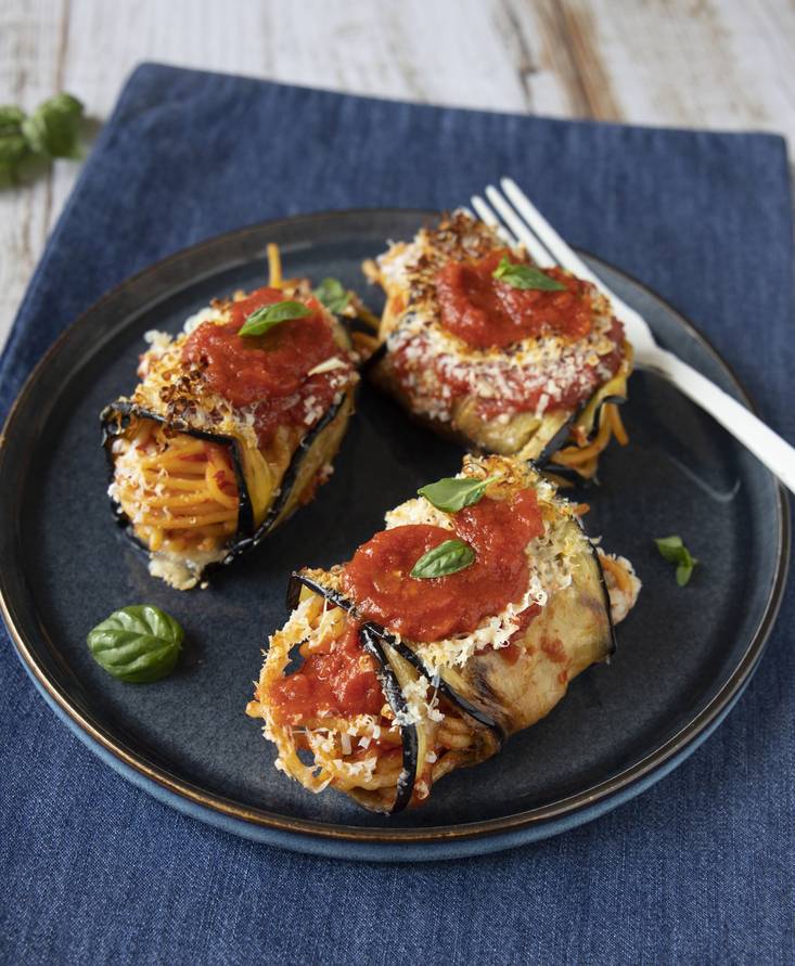 Involtini di melanzane ripieni di spaghetti