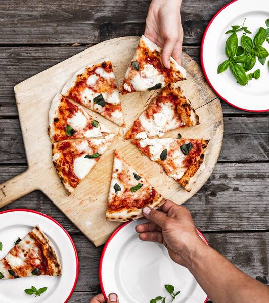 Mozzarella and Goat Cheese Margherita Pizza