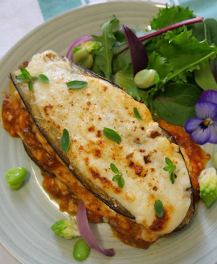 茄子のラザーニャ、鴨肉のラグーで