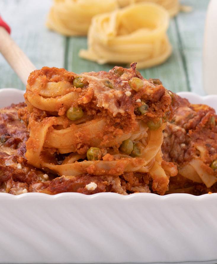 Nidi di tagliatelle al ragu’
