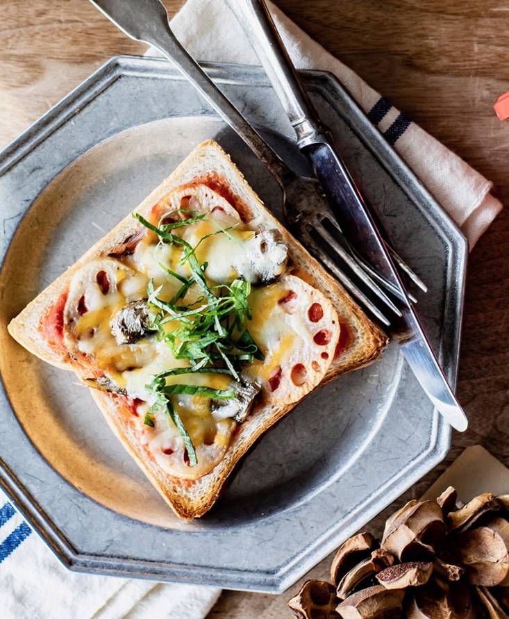OPEN-­SANDWICH WITH OILED SARDINES AND LOTUS ROOTS