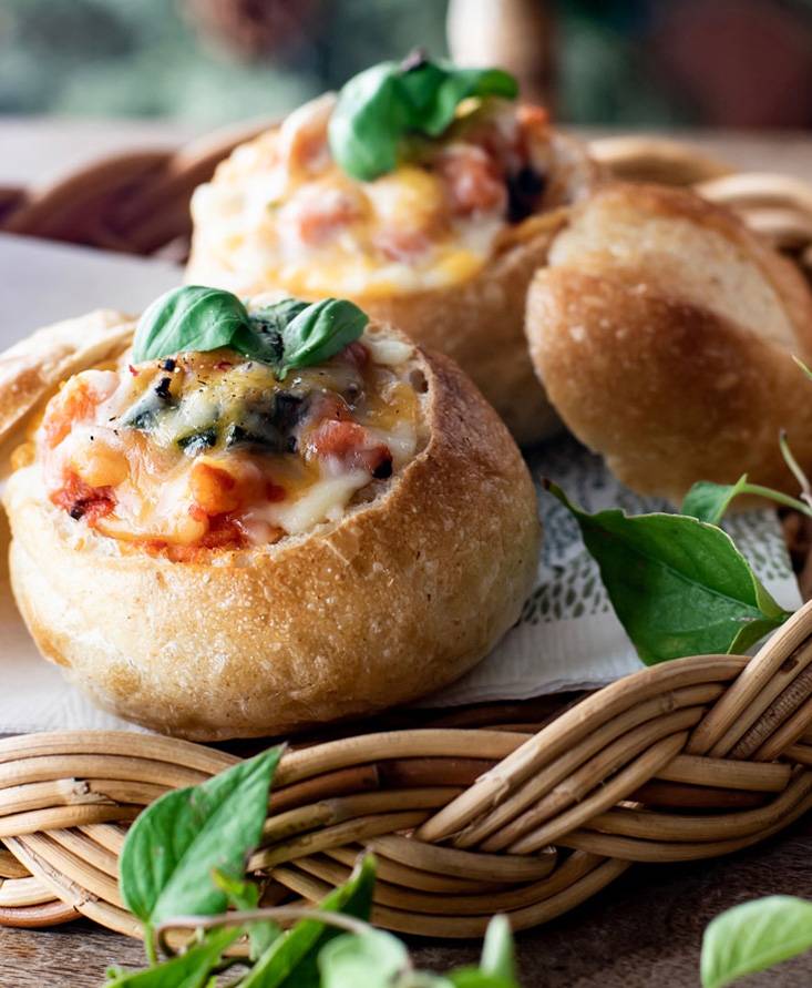 PAN GRATIN WITH TOMATO SAUCE