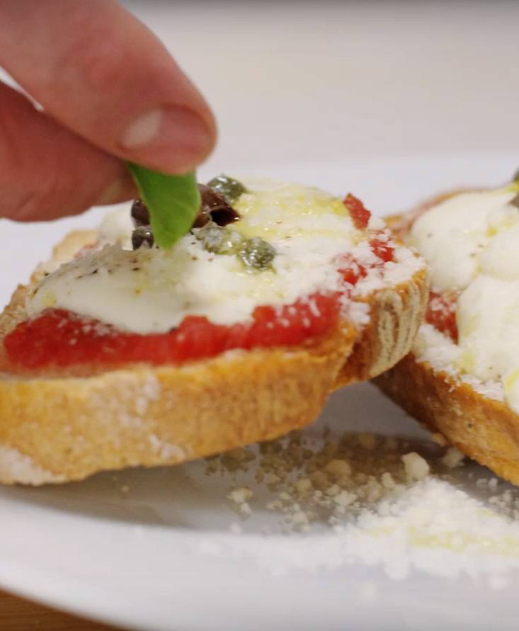 Stale bread pizzaiola style