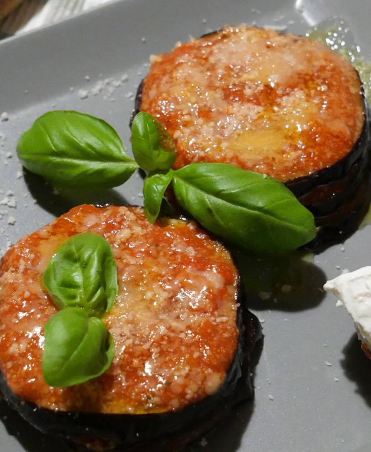 パルミジャーナ　メランザーナ　リコッタで