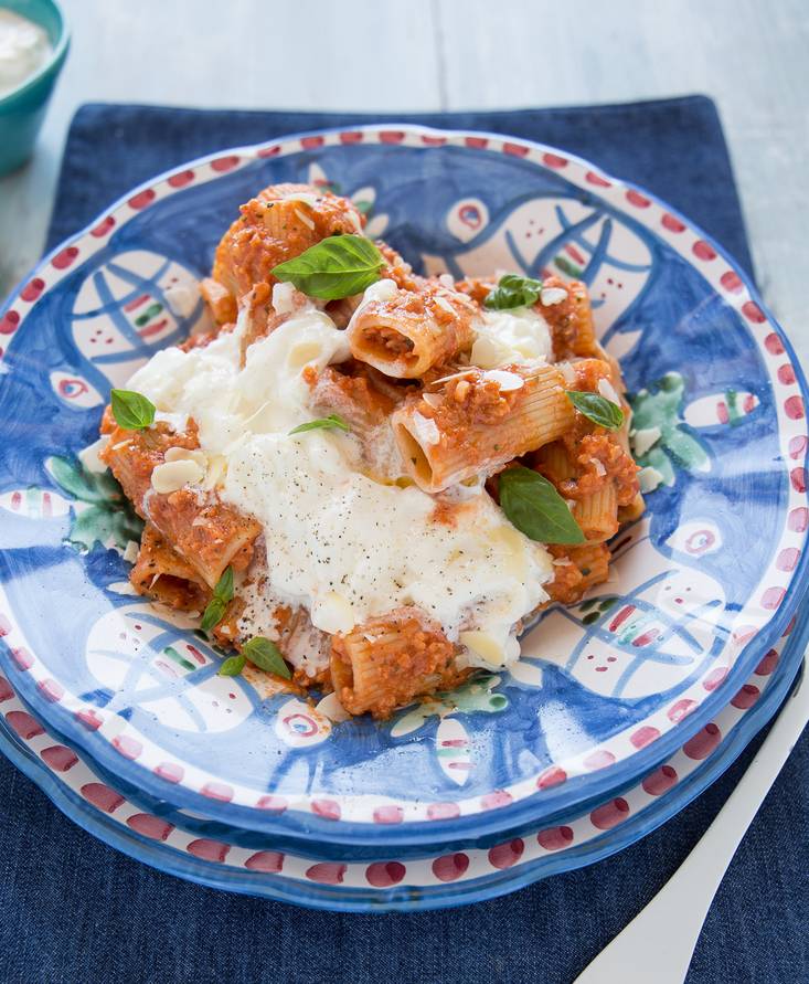 Pasta con pesto rosso