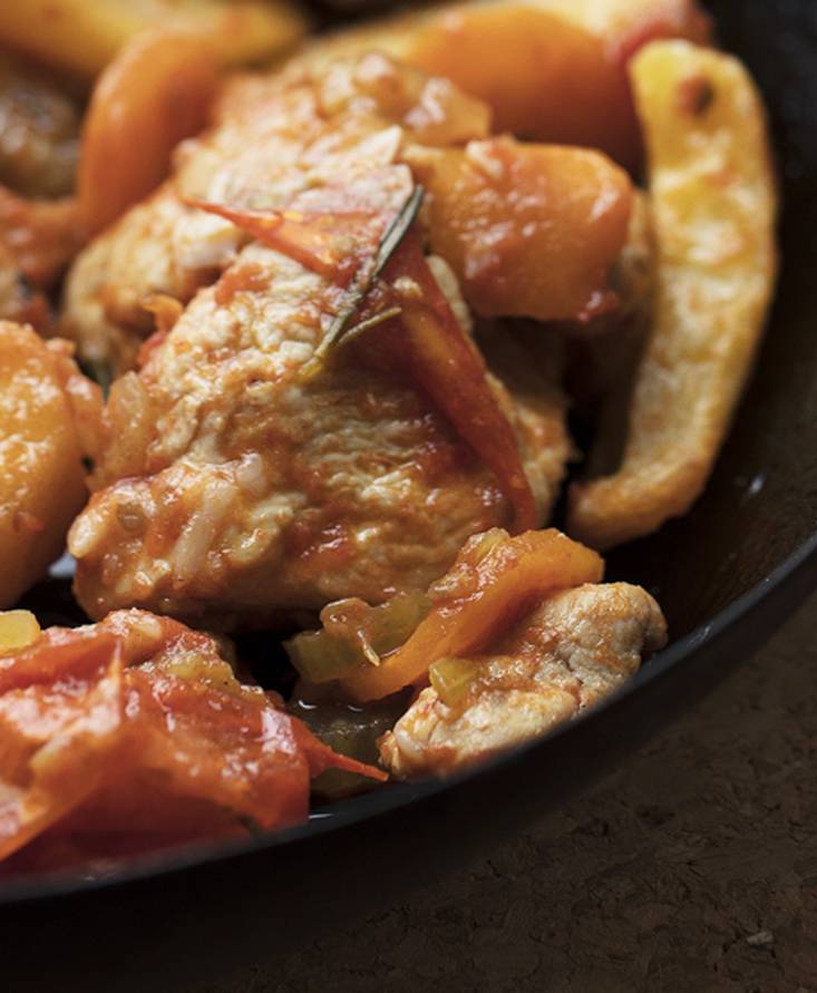 Pollo e faraona alla cacciatora con patate