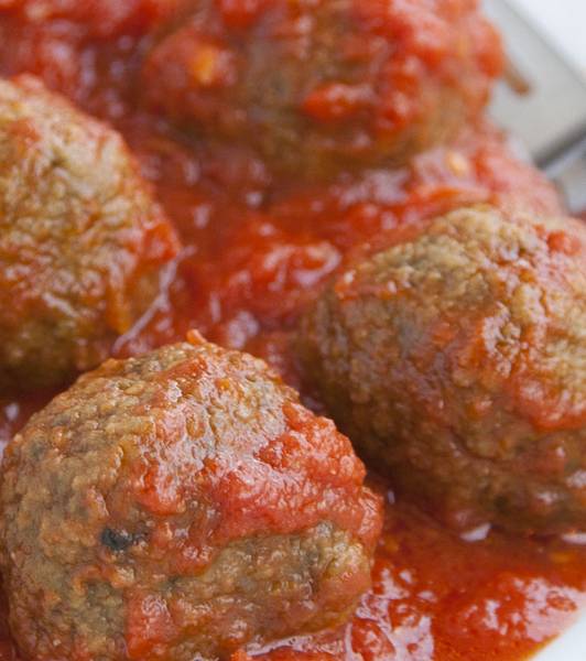 Polpette di spinaci al sugo