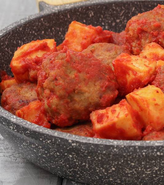Polpette e patate al sugo
