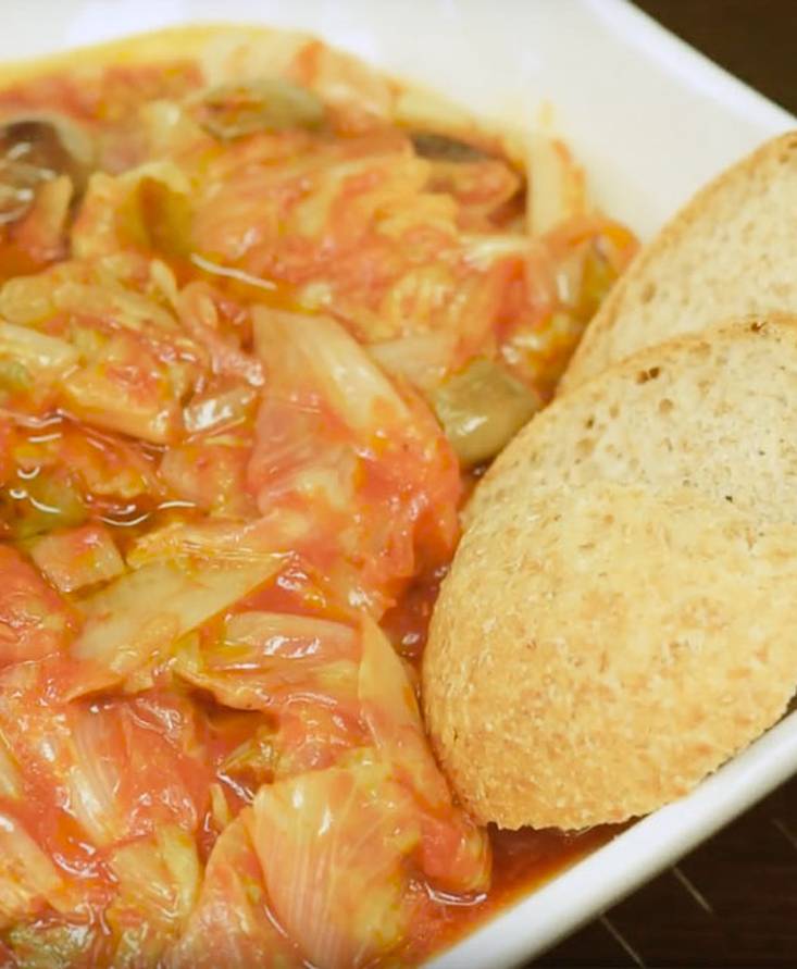 Scarola lettuce, Anchovies, Taggiasche Olives and Tomatoes