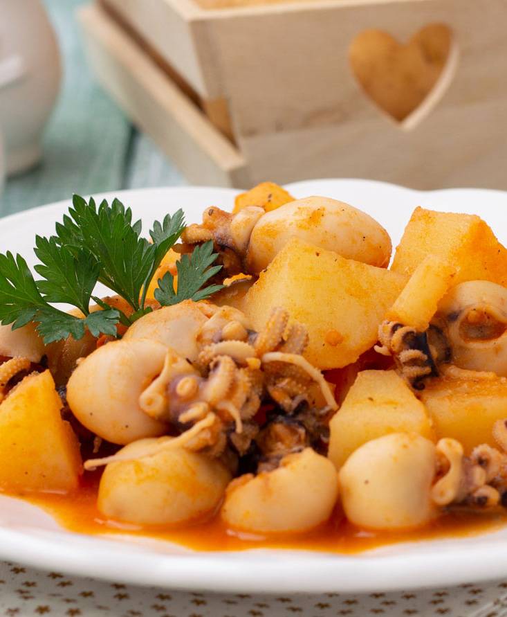 Seppie e patate al sugo