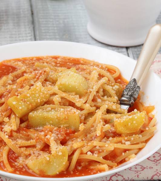 Pasta con la zucchina siciliana