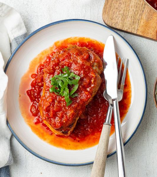 Spicy Tomato Pork Chops in Tomato Sauce