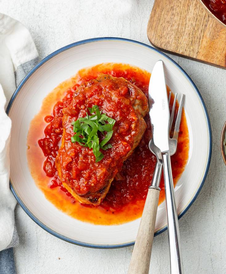 Spicy Tomato Pork Chops in Tomato Sauce