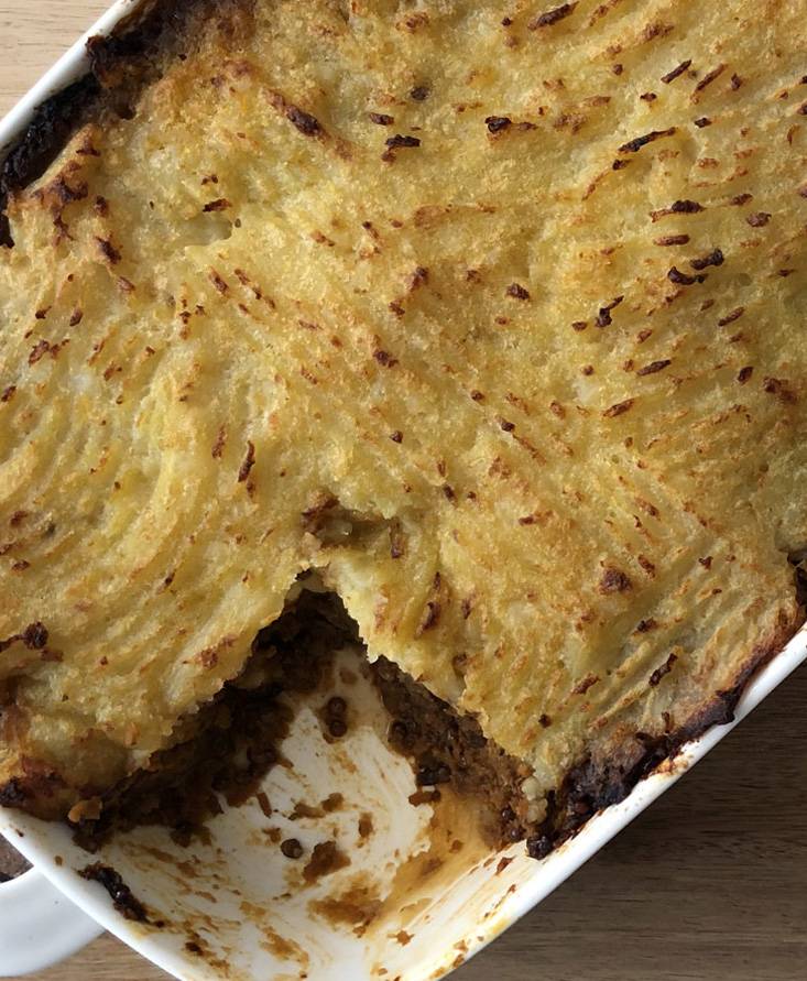 תבשיל עדשים ופטריות אפוי בציפוי פירה