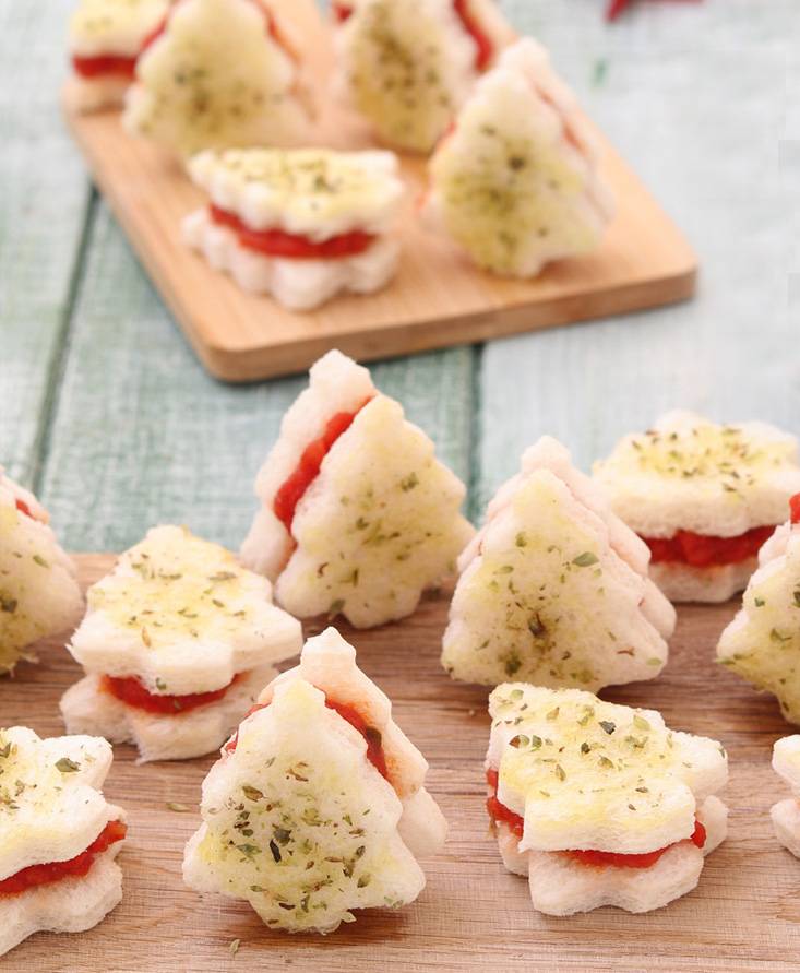 Tartine al pomodoro natalizie