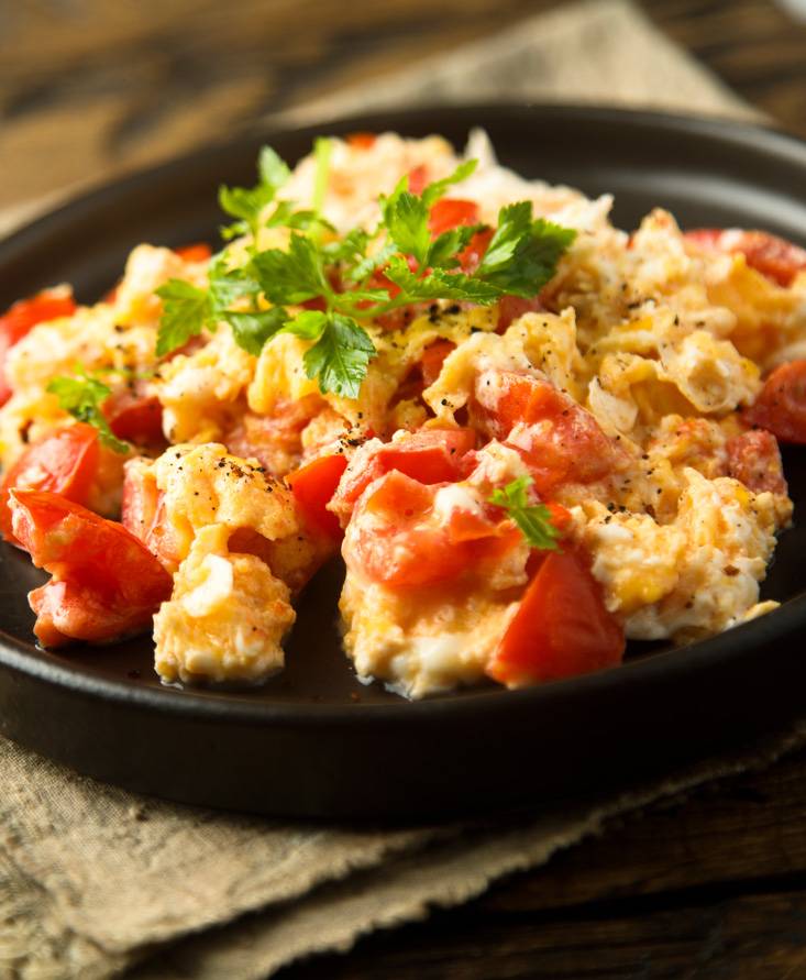 Uova strapazzate al pomodoro