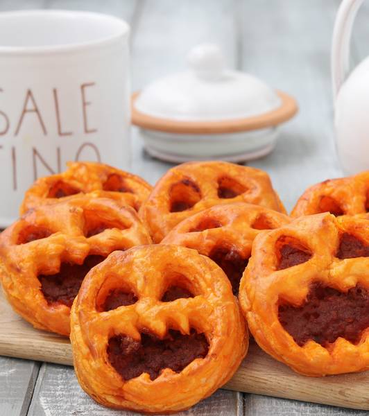 カボチャの形のミニパイ